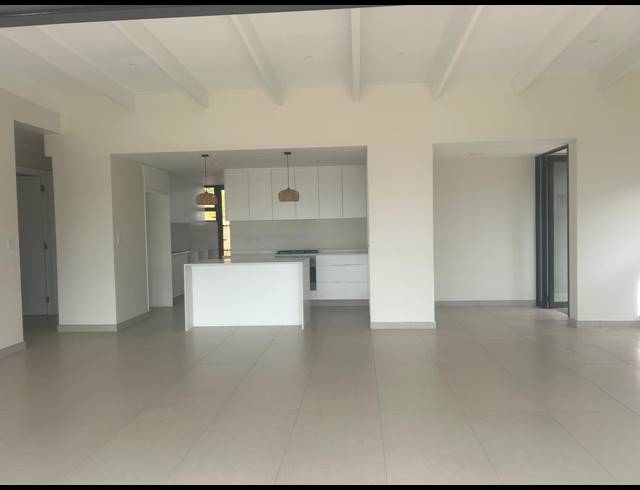 2 BEDROOM HOUSE FOR SALE IN SHAKAS ROCK